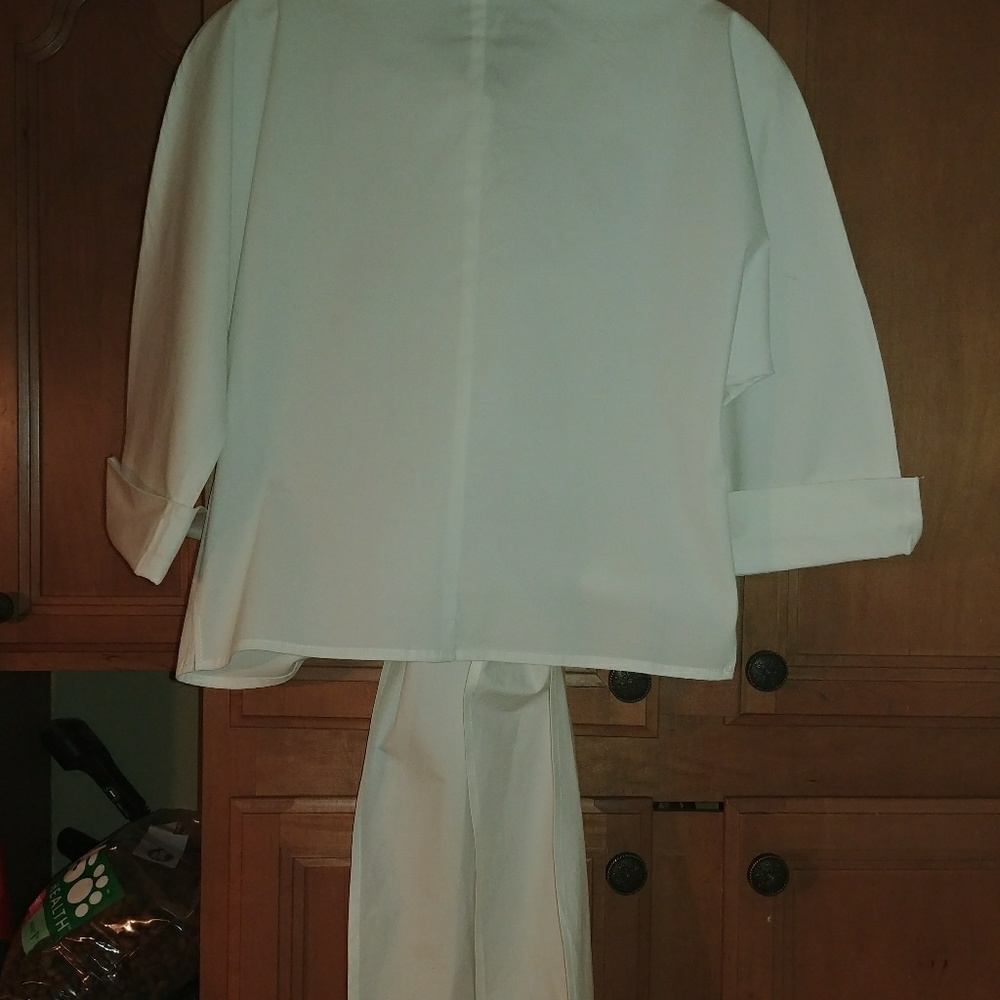 Button up shirt - Picture 2 of 3